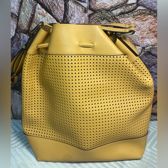 VINCE CAMUTO SHOULDER BAG - Picture 4 of 12